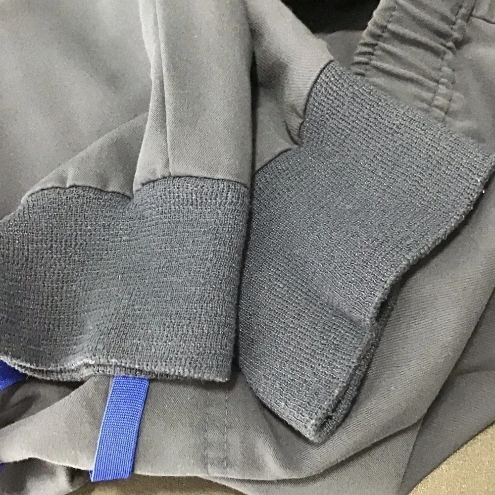 Figs Tansen Jogger Scrub Pants in Night Sky Size Large Short.